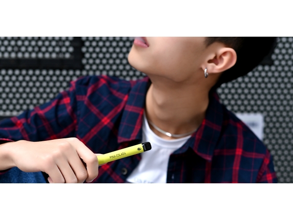 Big drop reported in vaping by U.S. teenagers